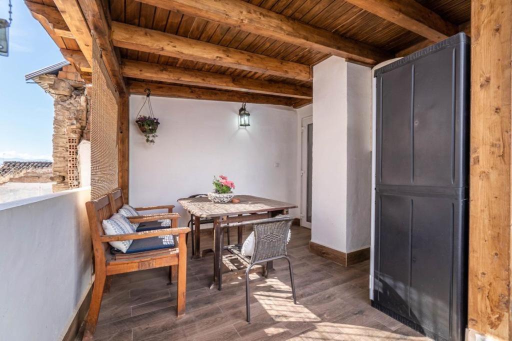 Апартаменты Laurel Lounge & Terrace Гранада Экстерьер фото